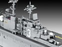 Model plastikowy US Navy Assault Carrier 1/700 Revell