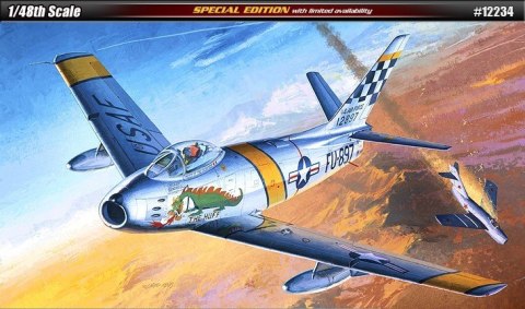 Model plastikowy U.S. Air Force F-86F THE HUFF 1/48 Academy