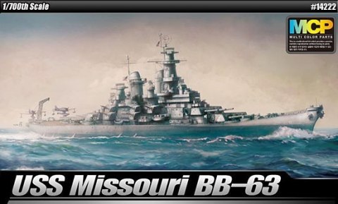 Model plastikowy BB-63 USS Missouri Academy