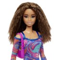 Barbie Fashionistas lalka z karbowanymi włosami i piegami Mattel